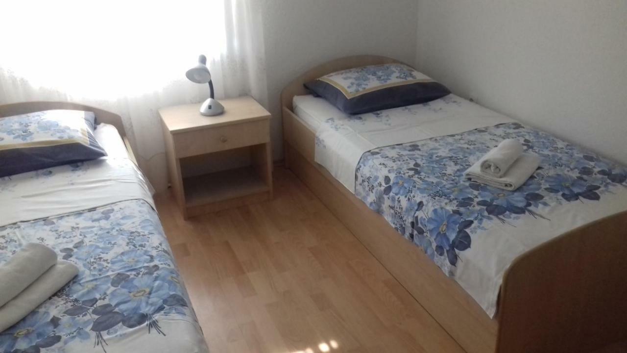 Apartman Jezidzic Kaštela Kültér fotó